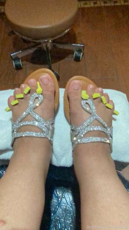 Toes Tuesday 😜 Tip 💰for MORE 😜