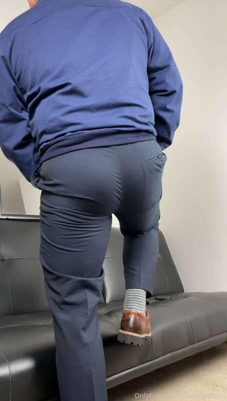 thesuitedboss image #5