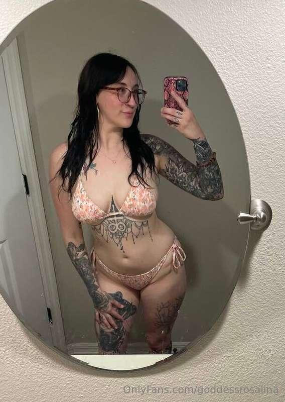 Ready to play? Come have some fun with me @rosalinaryder.👅💧💦