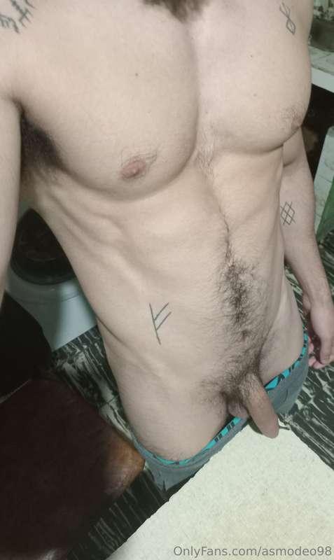  For serving food, who wants cock? 😉😏