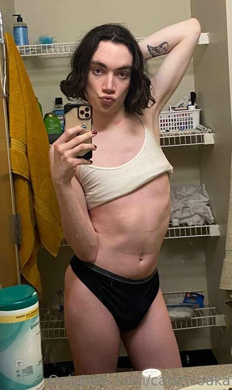 Would I look cute with abs? 🤔🤔🤔