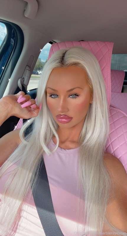 Time to show off my pretty pussy 🥰✨