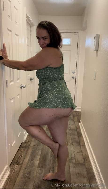 Sometimes I dress girlie and I love easy access 😉