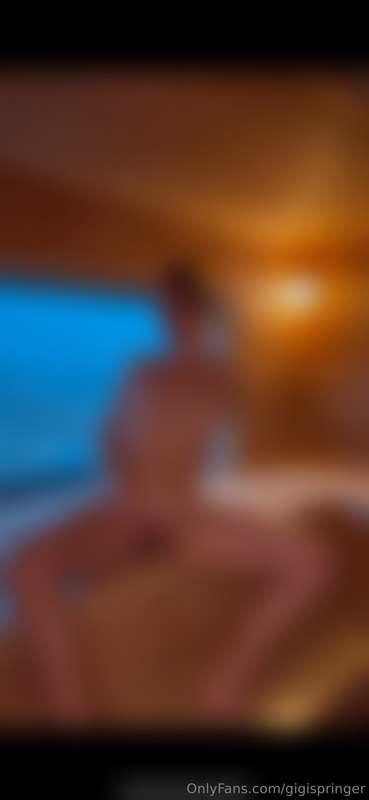 spannende dingen doen in de bloedheet sauna🥵💦