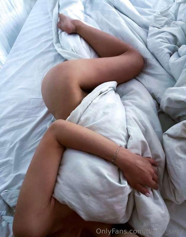 There's a little secret 🤫 I almost always sleep naked, and I..
