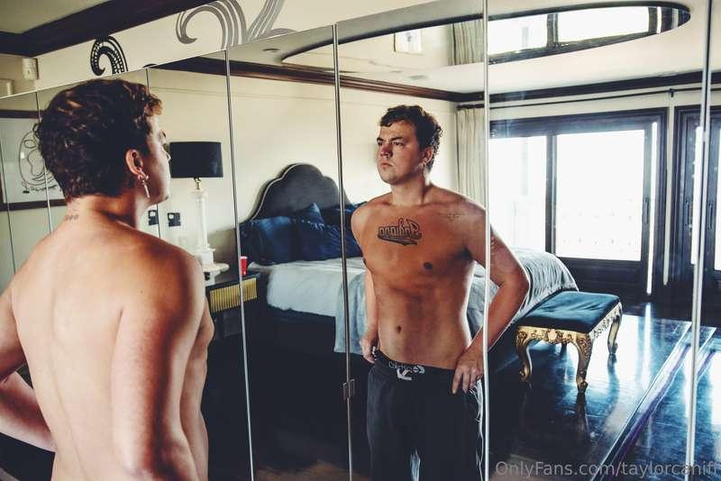 Looking at myself wondering how I got the best supporters on..