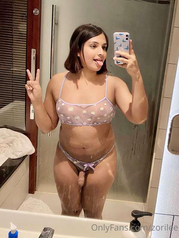 Would you fuck with me in front of the mirror