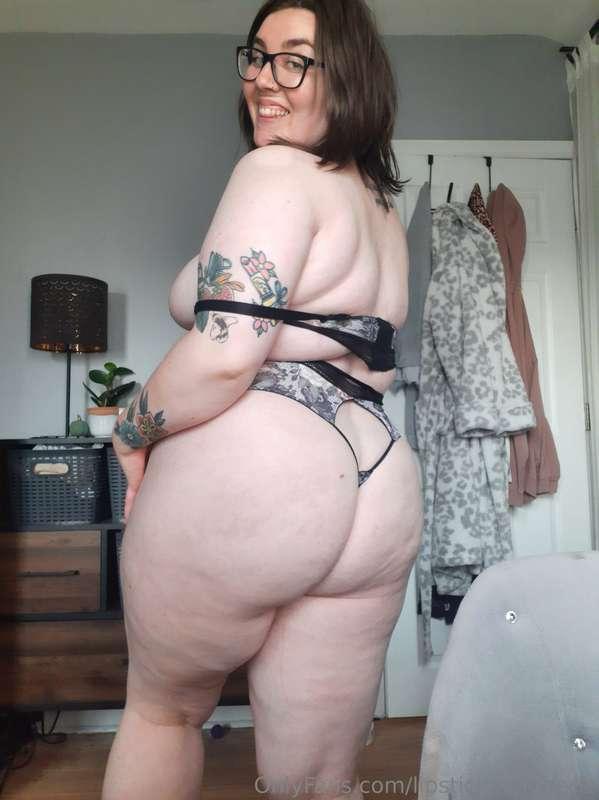 Love a good ass cutout 🍑
