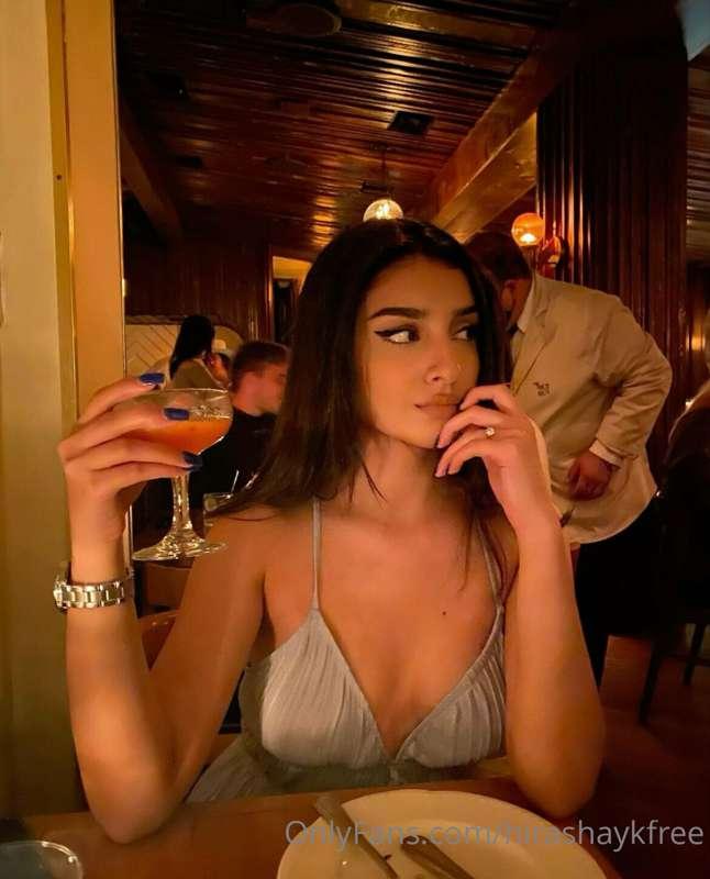 Wine and dine me 🥂