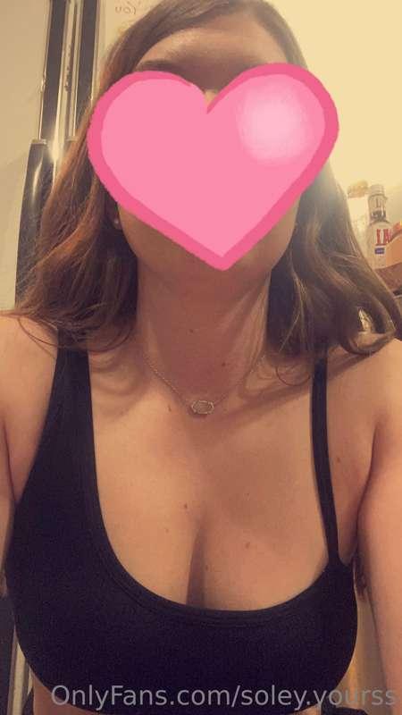 Do you like my new sports bra?