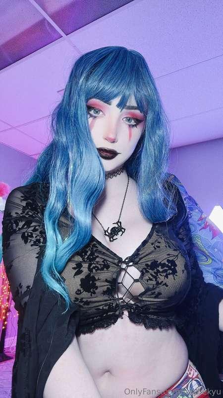 I'm blue, da ba dee da ba di 💙
