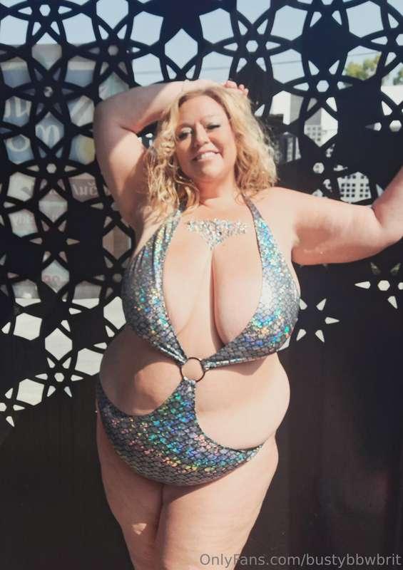 Dance in the sunshine with me? x