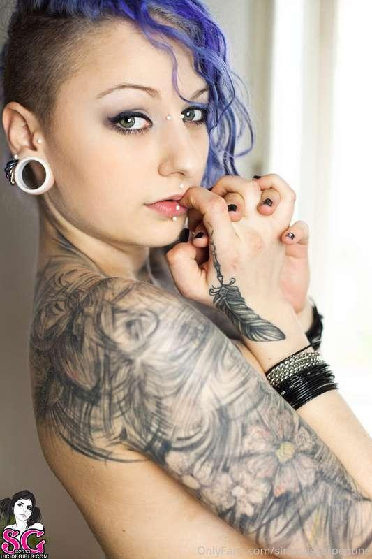 happy nude holidays you peach lover <3...#hot #holiday #purp..