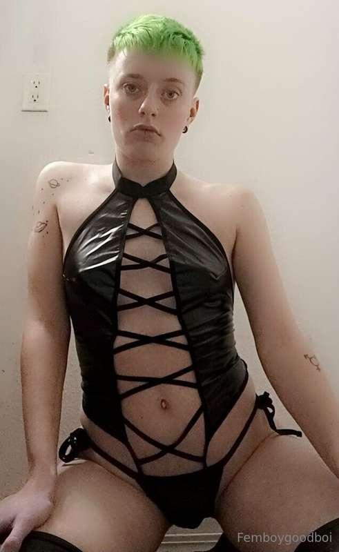 femboygoodboi image #0