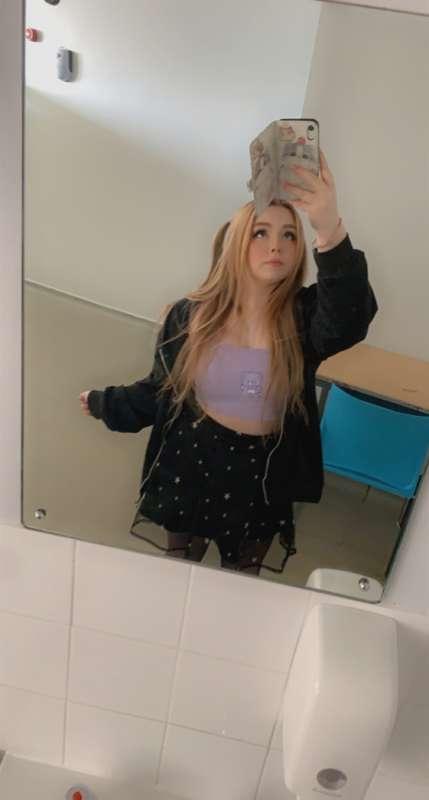 Selfies (and OOTD) - highest tier