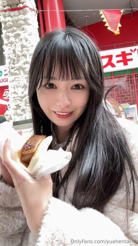 Private Photo🥰💕
I went to Chinatown with friends💓💓
In the pi..