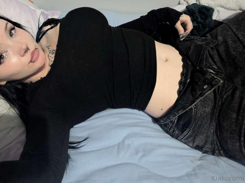 Mixed set of pics ;3Some from when I was naughty on my trip,..