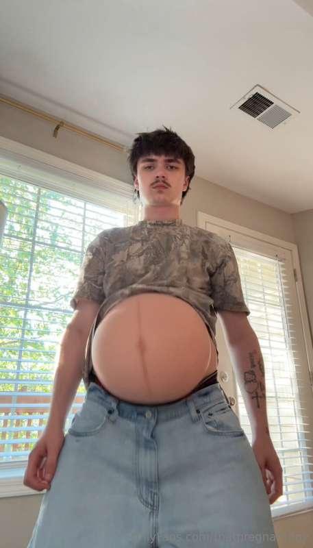 thatpregnantboy image #1