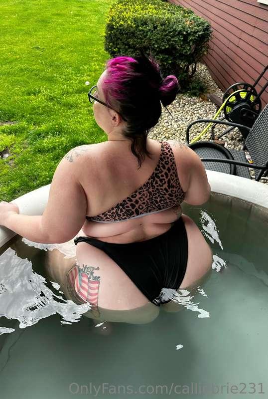 This ass needs attention