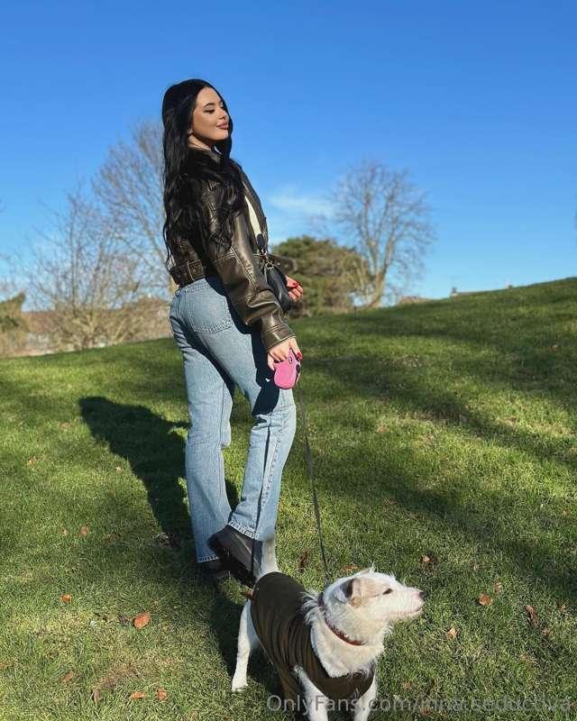 Walks with your 🐕 are always interesting and full of games a..