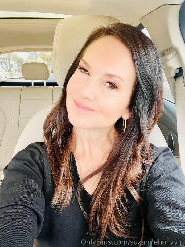 Happy Saturday 🖤
