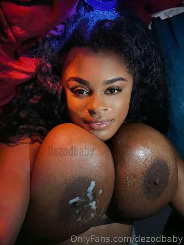 The cat got the cream 😍😈