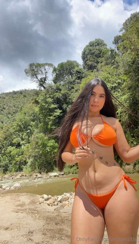 Hey there! My DMs are waiting for your message. Let’s talk a..