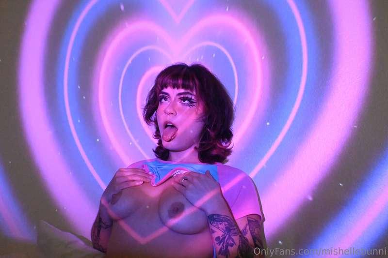 mishellebunni image #1