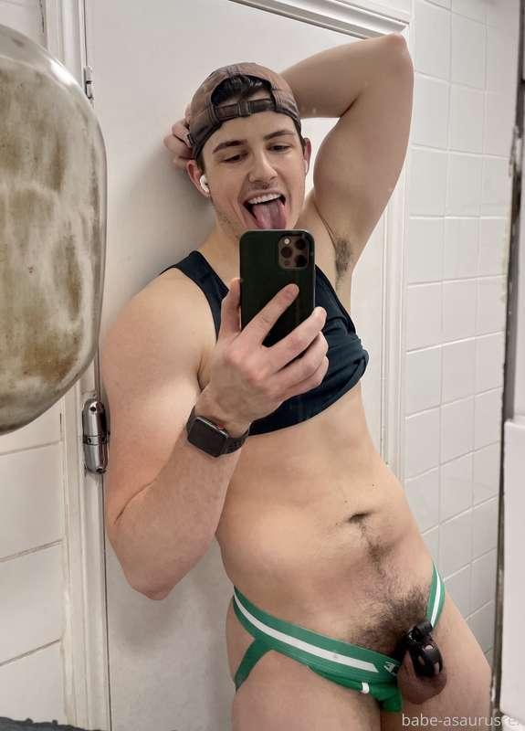 babe_asaurusrex image #0