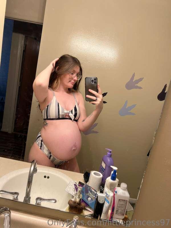 I think it’s safe to say my pre pregnancy swim suit is tooo ..