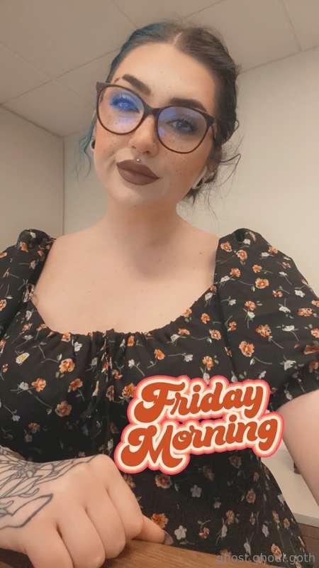 Good morning 🥰😘 happy Friday!