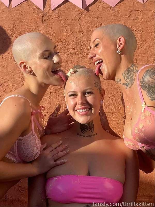 thrillxkitten image #3