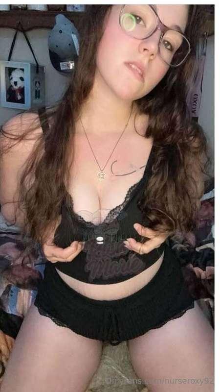 @Risamarievip $3 sale new squirt content posted and video in..