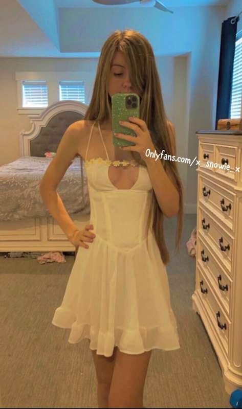 I’m going to take so many pics and vids in this dress it’s s..