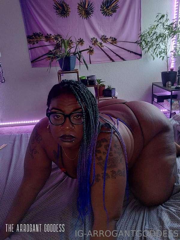 You still haven't subscribed to my premium onlyfans page? Wh..