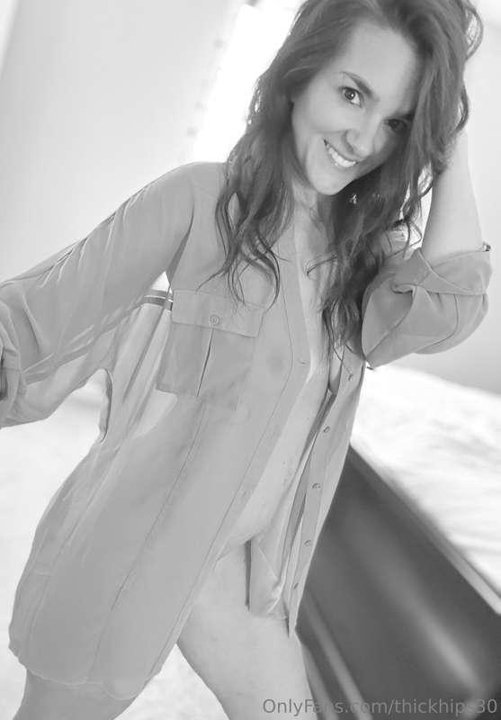 Just posted this 3 min dirty talk tease video for FREE on VI..
