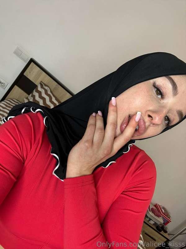 Feel the taste of my sweet lips 💋