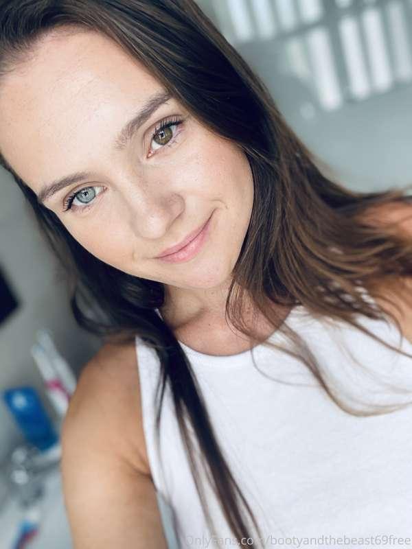 Super horny so doing an offer on dick pics! Send your dick (..