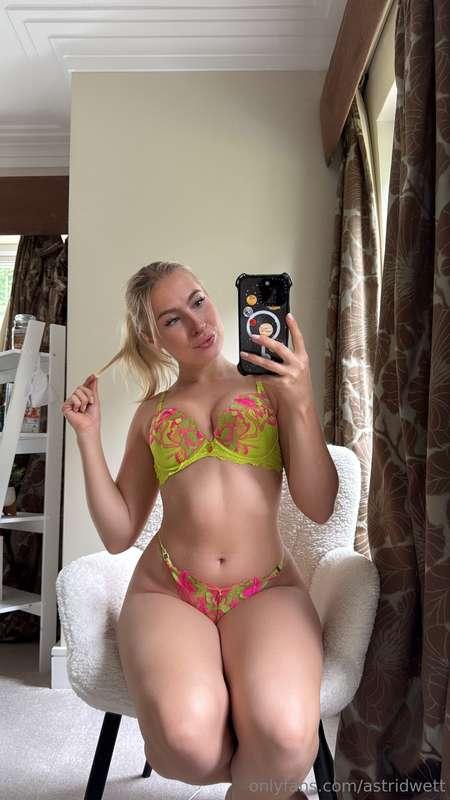 Should I take my bra off? 👀