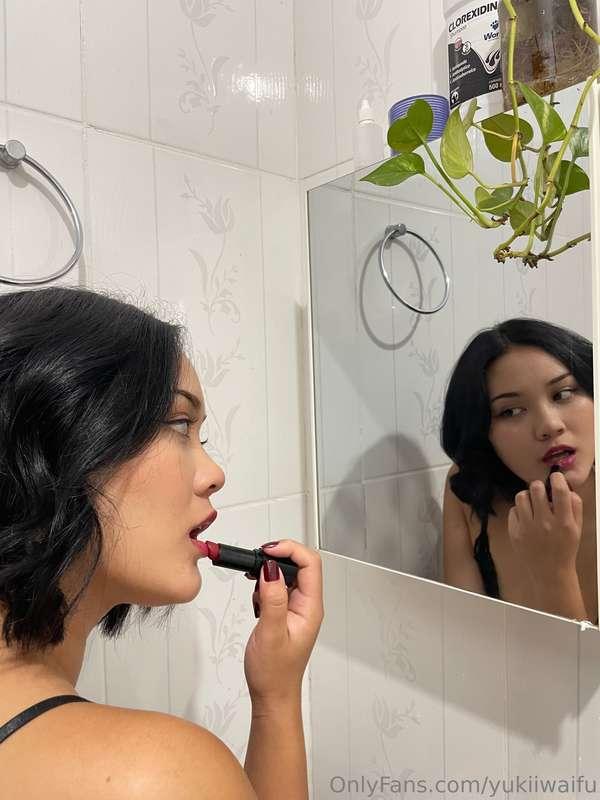 Mirror mirror on the wall😈