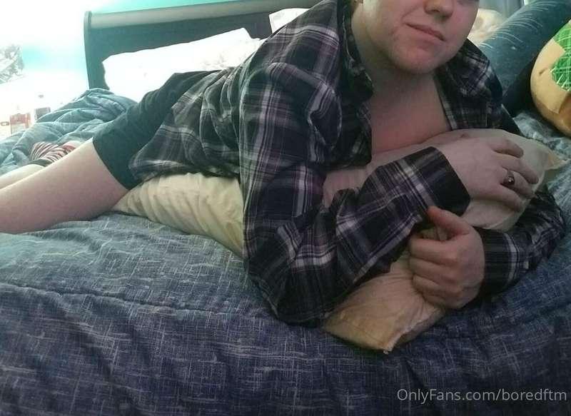 Feeling confident in bed 😏