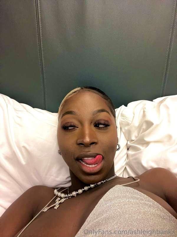 ashleighbankx image #0