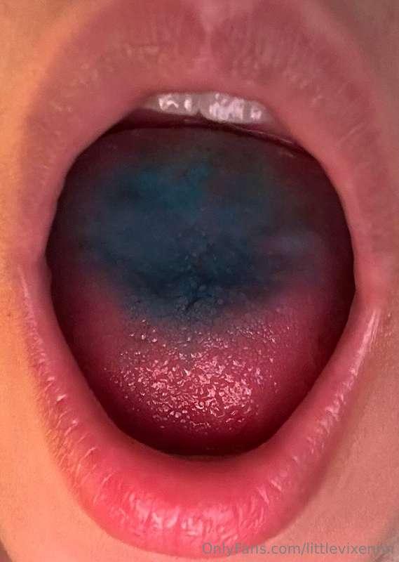 ate some sour candy! look at my tongue!