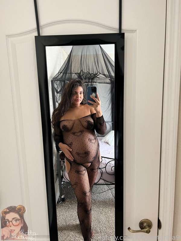 I squeezed my big belly and swollen tits into this one piece lace do you like? 😉 #pregnant #pregnancy #milf #lace #fyp #mommy