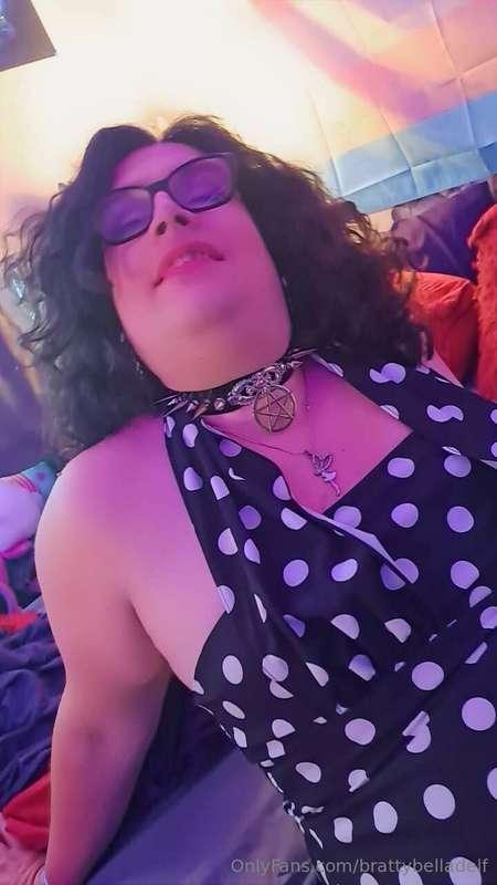 Hi,   I am new to this. I am a Bratty Trans Lesbian. This pl..