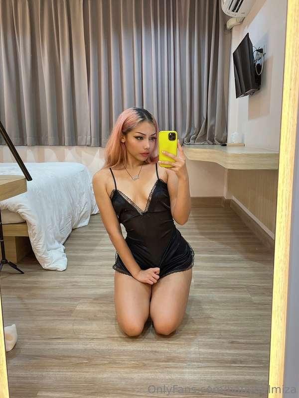 If you saw me dressed like this, would you take me out on a ..