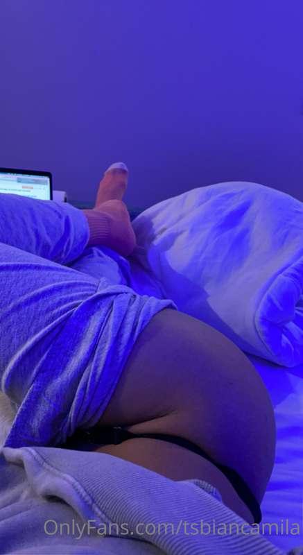 Wanna wind down together & get cosy? 🥰 You can be little spo..