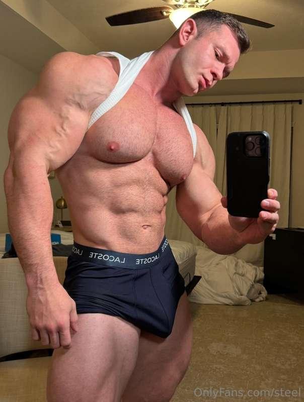 Each time you swipe i want you getting weaker for this muscl..