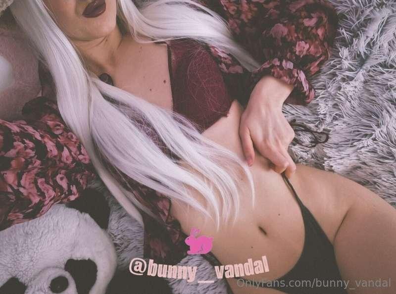 Zamiloval si sa? ❤️🌹💋

Prišla jar a takéto pekné kvetinky na..