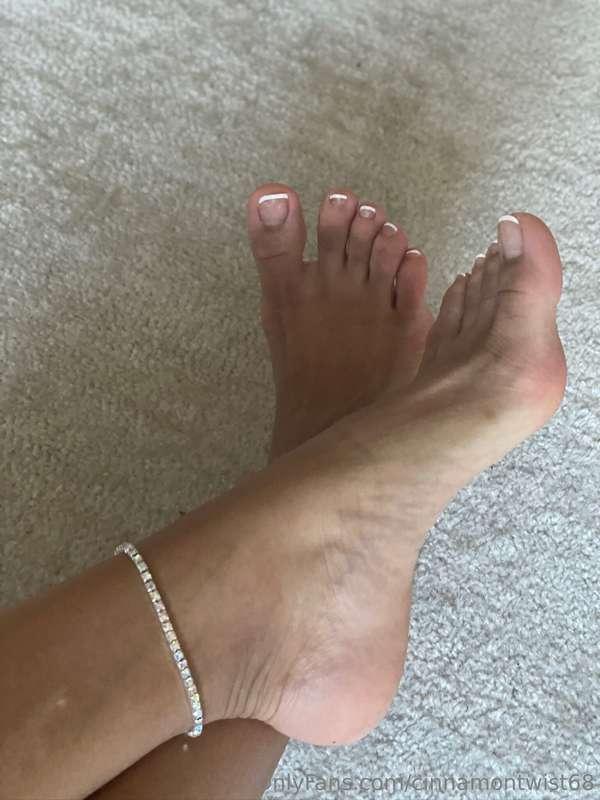 Pampered and polished 💖 DM